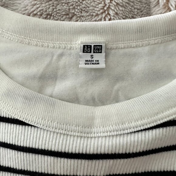 Ribbed Cropped Bra Top (Tank Top) - Picture 2 of 3